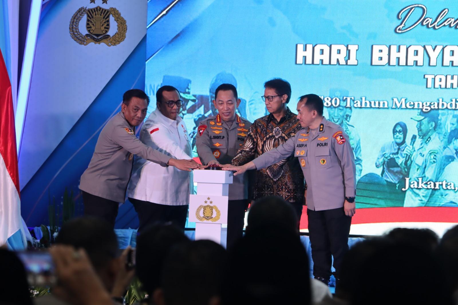 pertama